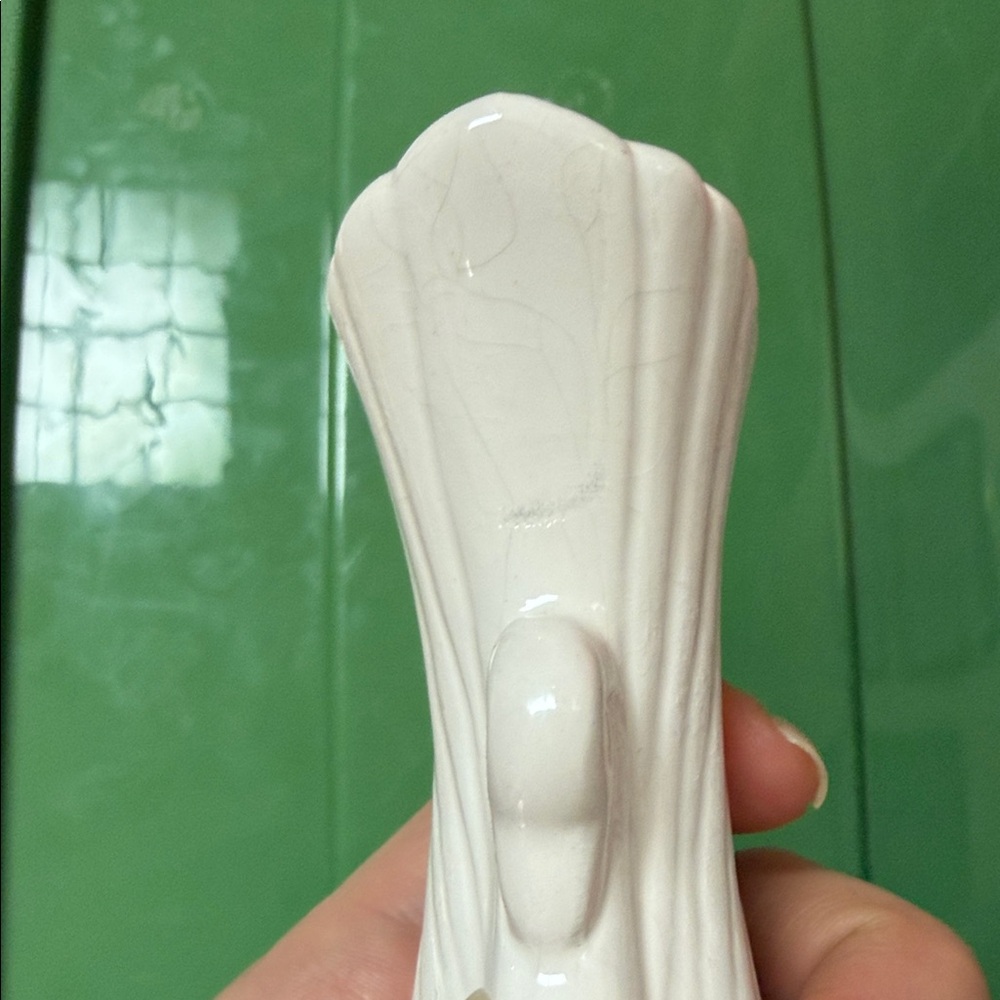 Vintage White Ceramic Swan Vase - Picture 8 of 12